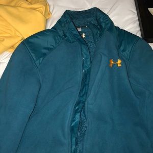 Women’s under amour jacket !!
